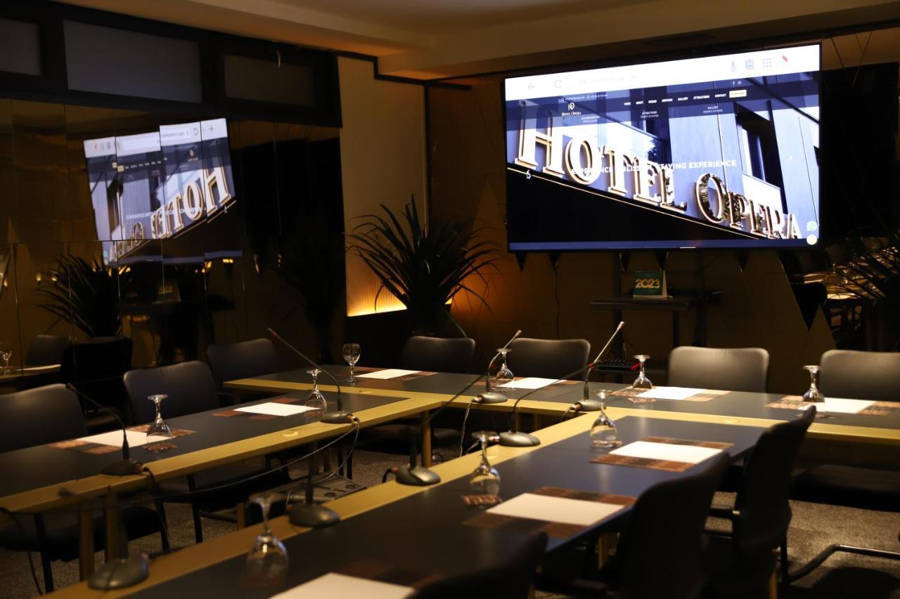 Hotel Opera Pristina Eksteriør billede
