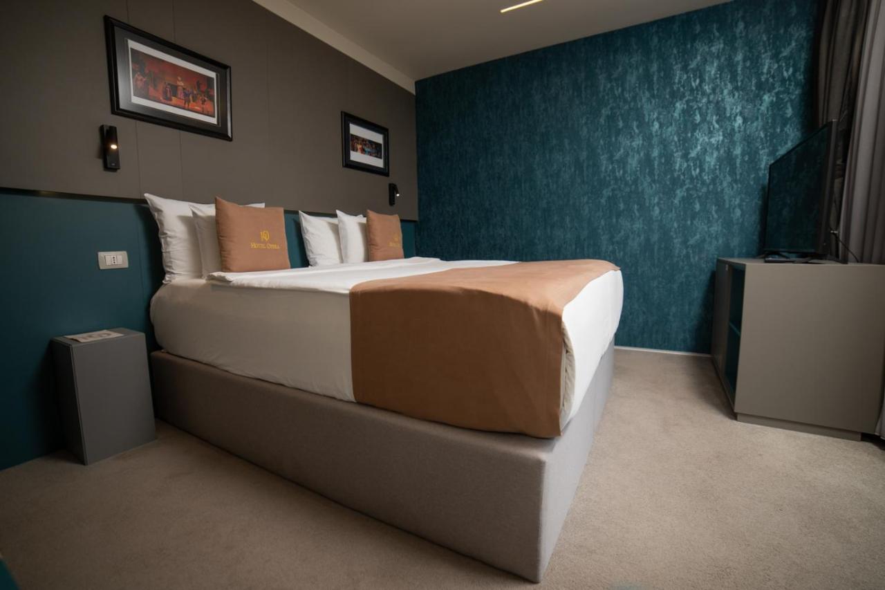 Hotel Opera Pristina Eksteriør billede