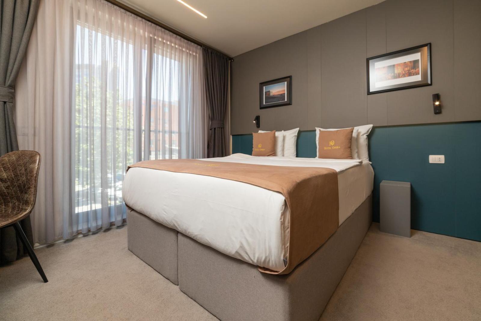 Hotel Opera Pristina Eksteriør billede