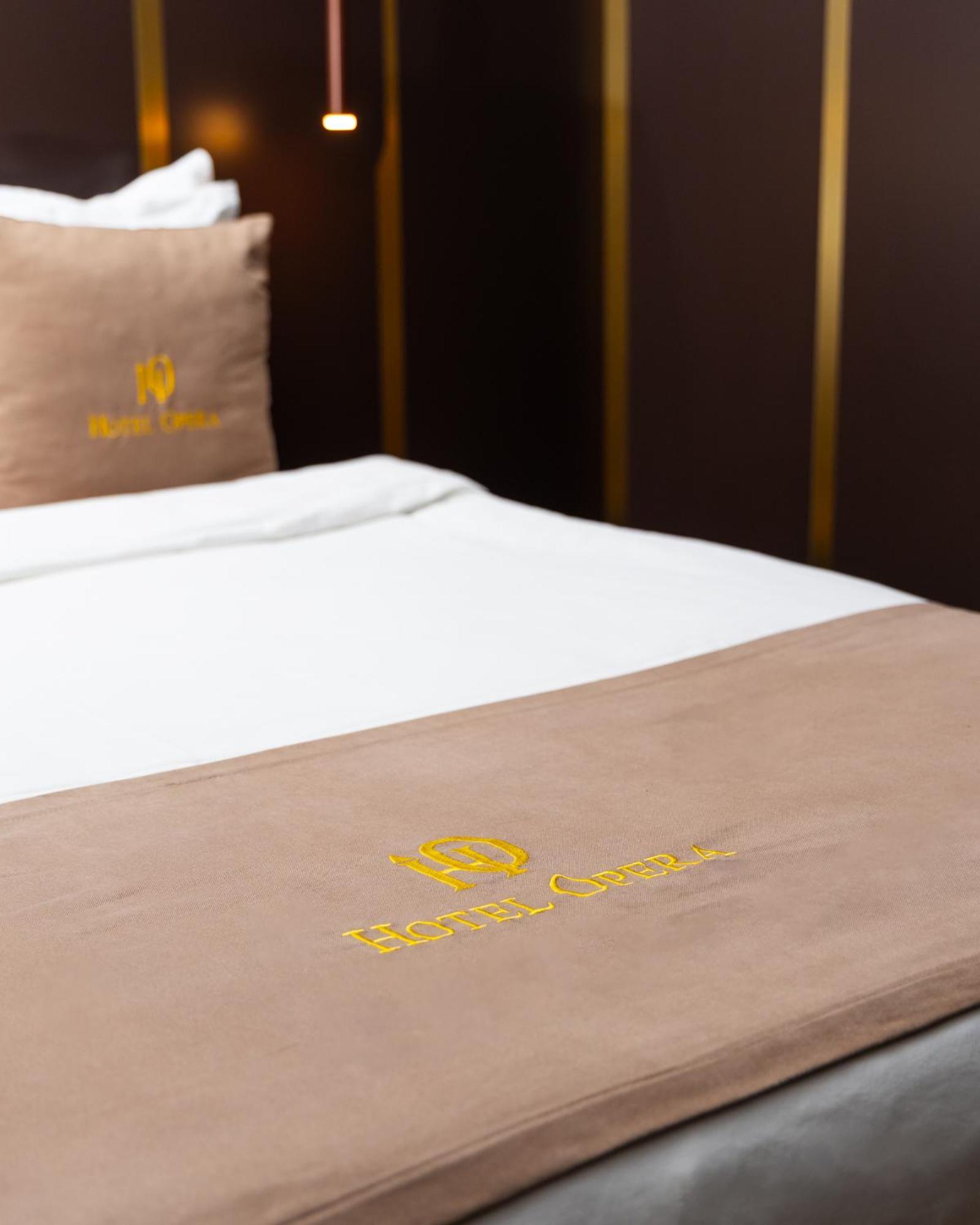 Hotel Opera Pristina Eksteriør billede